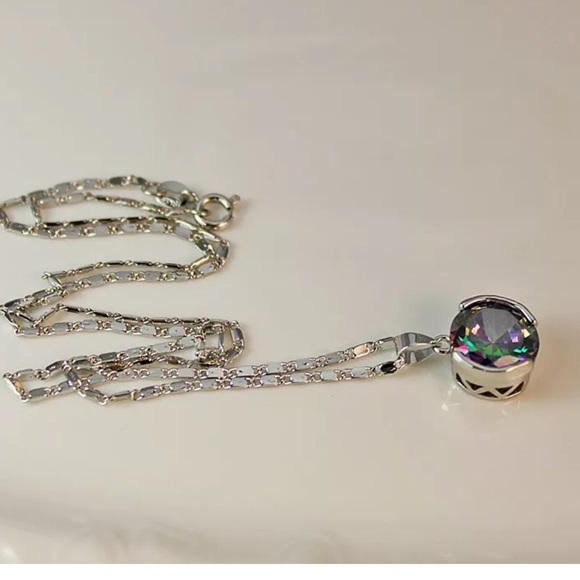 5 ⭐️ 18K WGF Mystic Topaz Necklace - Picture 2 of 2